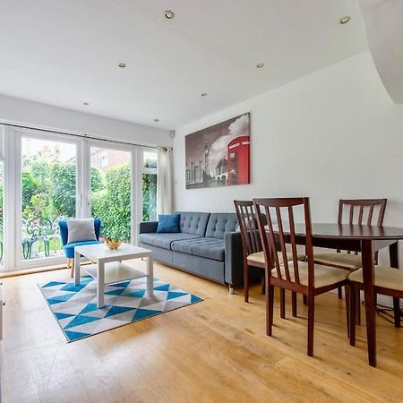 Lovely 2-Bed 15 Minutes To Central Лондон Екстер'єр фото